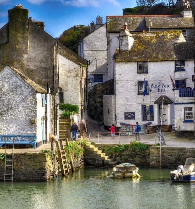 Bijou Coastal Apartment In Polperro With Hot Tub Onsite Parking Downhill Walk To Village Exterior photo