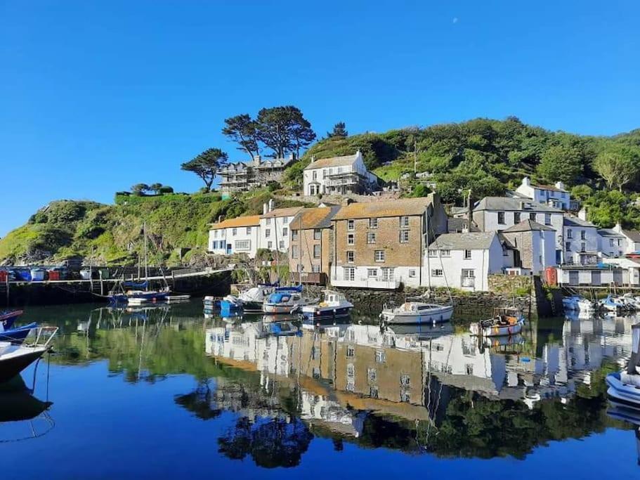 Bijou Coastal Apartment In Polperro With Hot Tub Onsite Parking Downhill Walk To Village Exterior photo